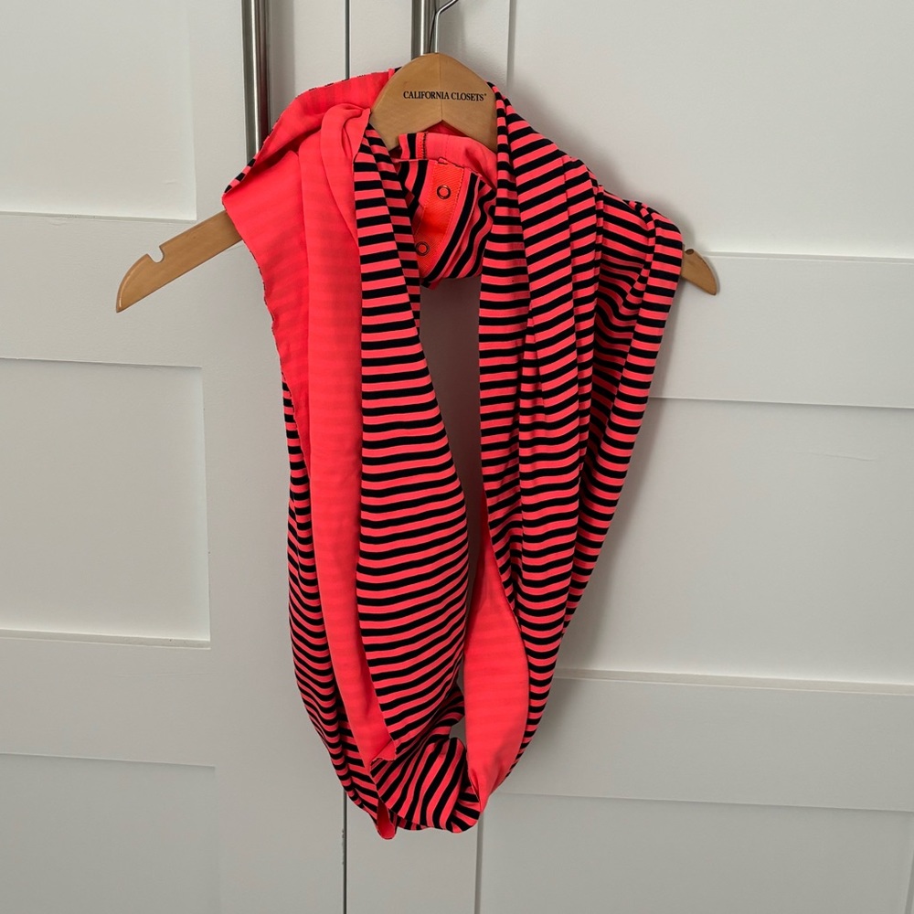 Lululemon Reversible, Convertible Scarf